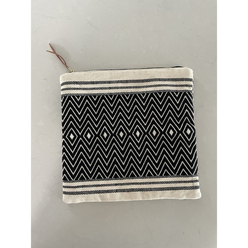 Tribe Alive Black White Geometric‎ Canvas Zip Clutch Pouch Bag Hand Woven India